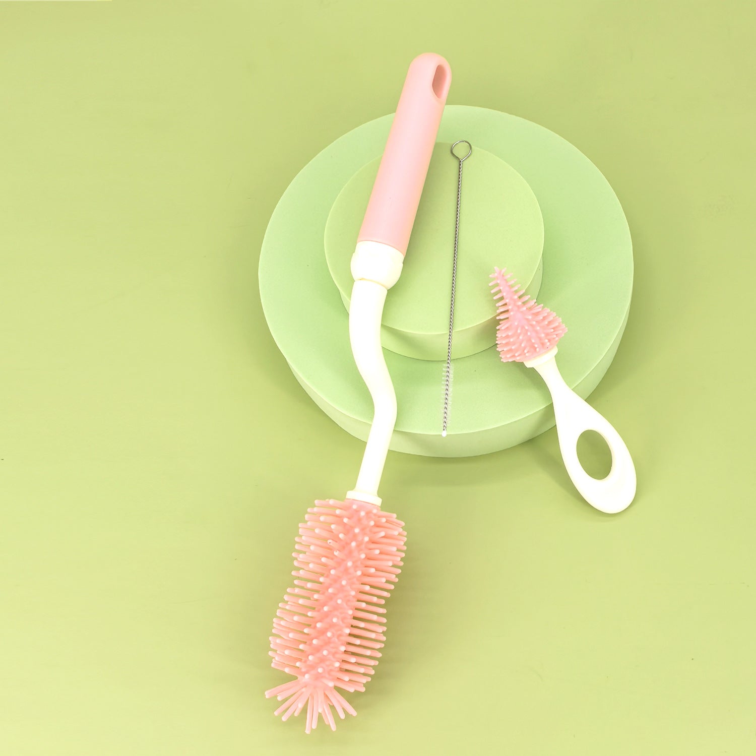 Rotating Soft Cup Brush Baby Bottle Set